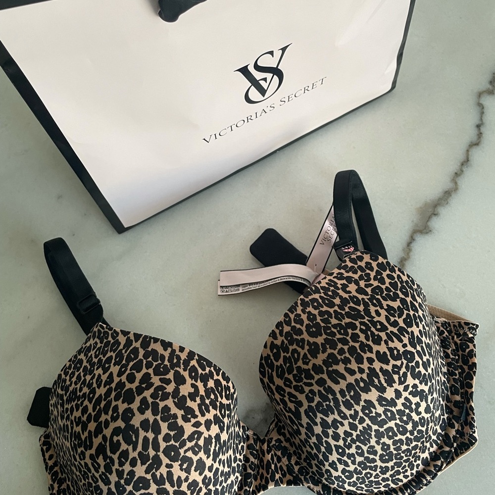 NWT Victoria's Secret 34d black leopard print underwire lightly lined bra - Picture 11 of 12